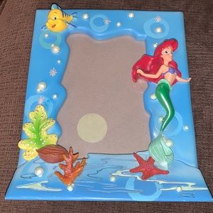 Ariel Picture Frame